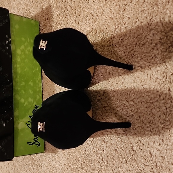 Sam Edelman Danna Suede Heels - Picture 5 of 13